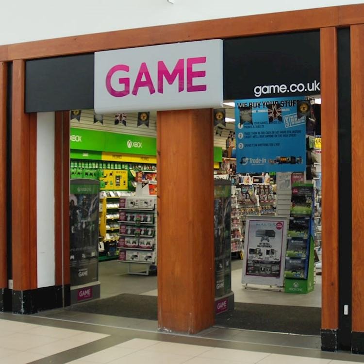 Game Shopping In West Bromwich City Centre Queens Square Shopping Centre